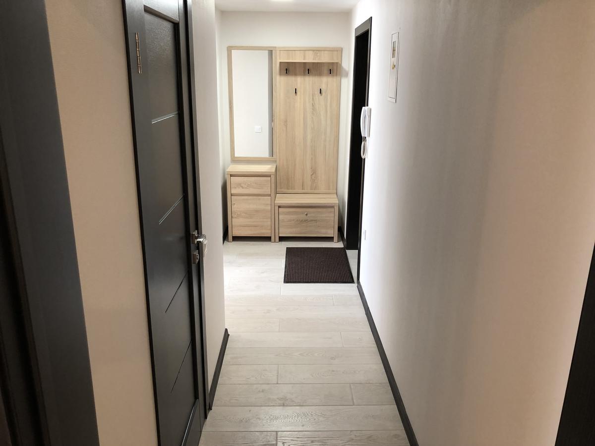 Artal Apartment On Iordanskaya 22 Kyiv Exterior photo